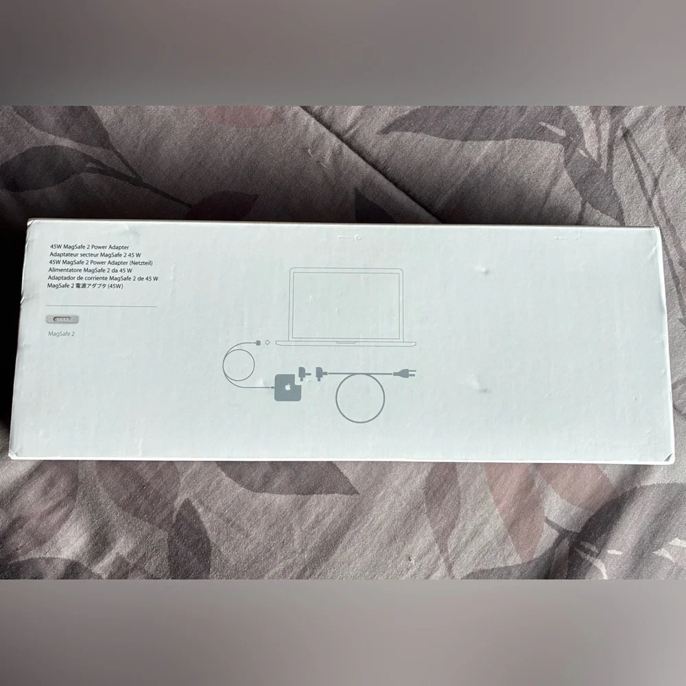 Apple MagSafe 2 Power Adapter in White